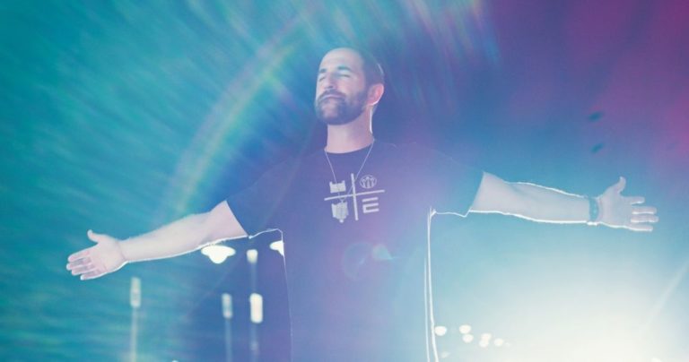 Matthew Wade Sharing Uplifting Message Through Alternative Rock Music