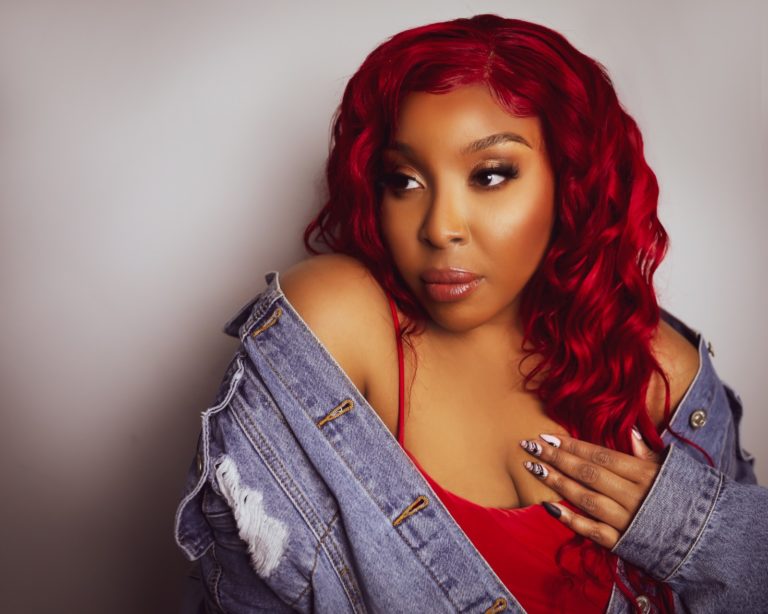 Singer-Songwriter Armoury Davis Pours Her Heart Out Into Her Craft