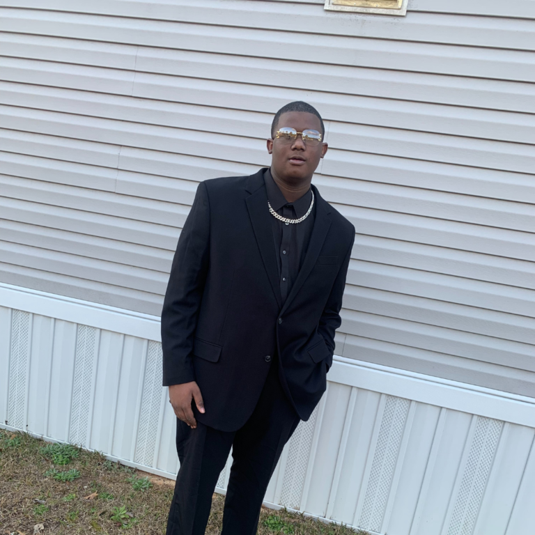 Slyeeki: The YouTuber, Comedian, Singer, and Entertainer Who Runs His Own Business