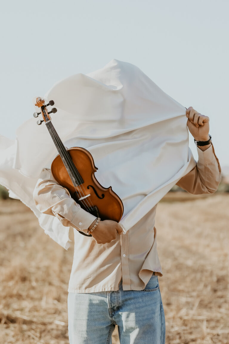 How to Become a Successful Artist Manager