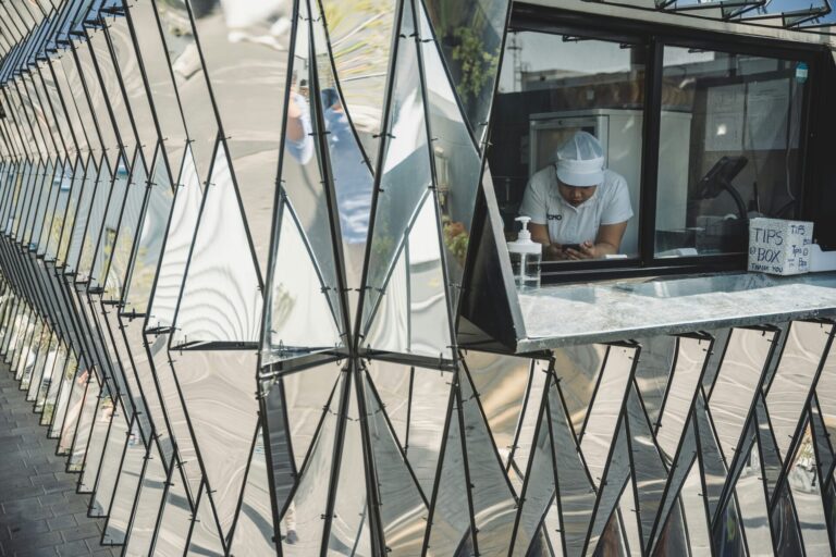 Easy-to-Read Scriptwriting Tips for Natural Dialogue