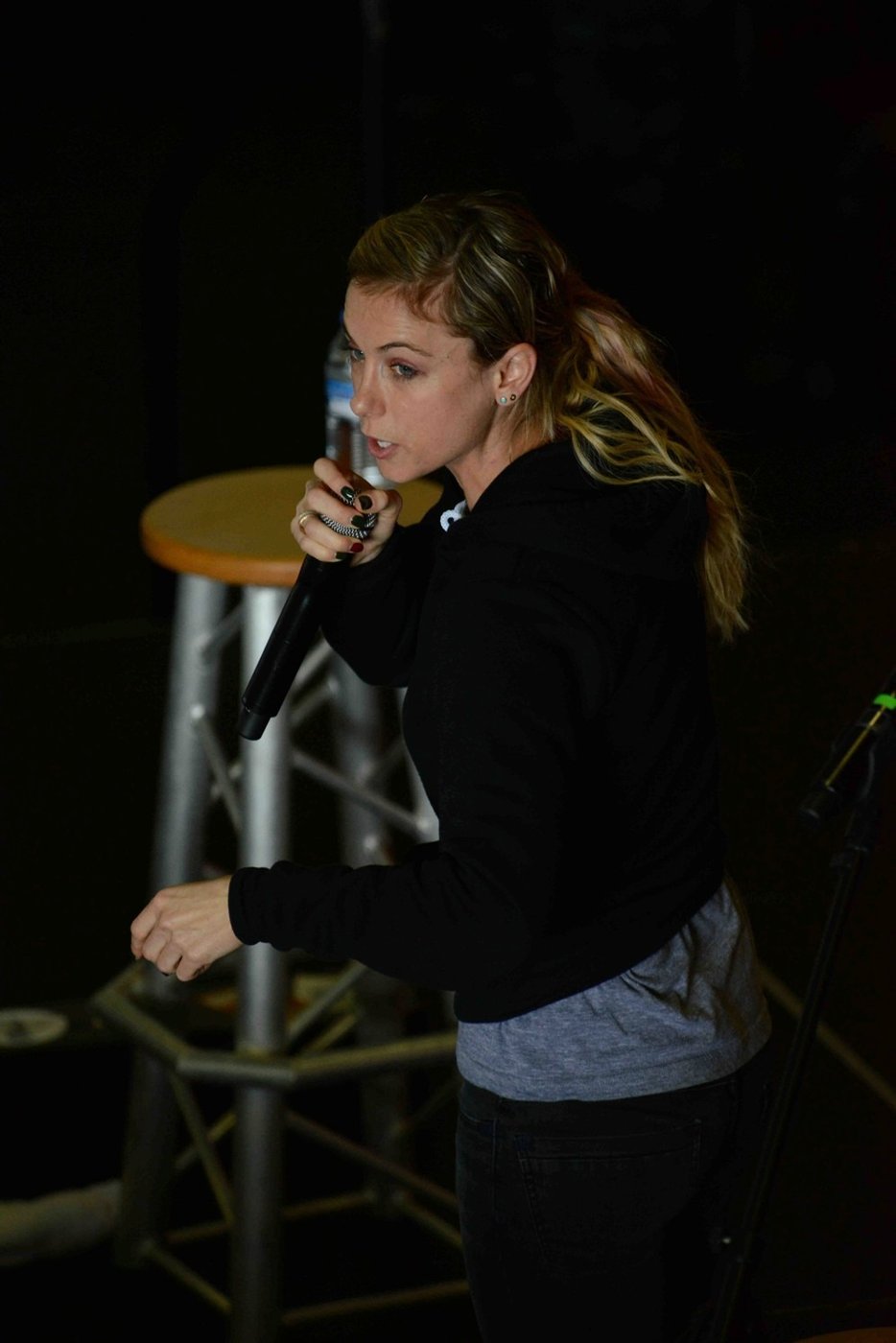 Iliza Shlesinger performing stand-up for sailors aboard the aircraft carrier USS John C. Stennis in 2012