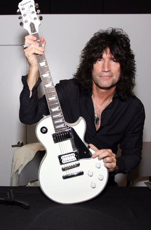 Tommy Thayer of the band KISS